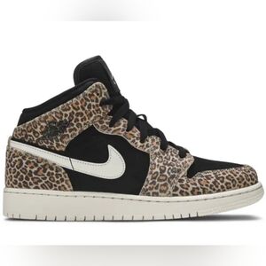 2019 Air Jordan 1 Mid SE GS 'Leopard', Sz 7Y, Great Pre Loved Condition